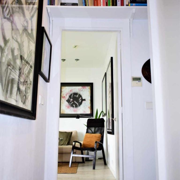 Ático de Arte Bañado en Sol - One-Bedroom Apartment - 37