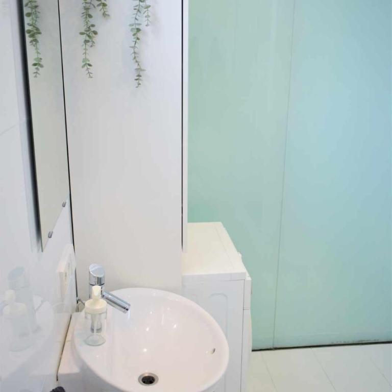 Ático de Arte Bañado en Sol - One-Bedroom Apartment - 41
