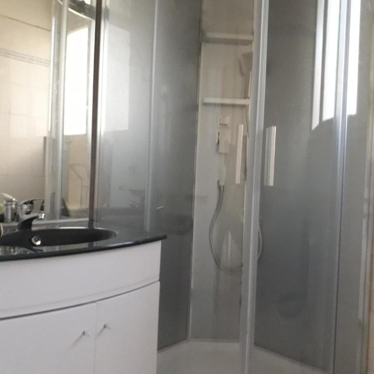 Nice centre- small pied-a-terre near beaches - Apartamento de 1 dormitorio - 10