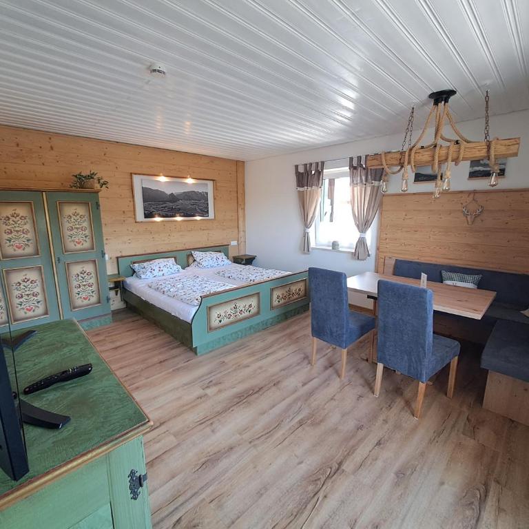 Lärche 2 - Chiemgaukarte inklusive- - Apartment mit 1 Schlafzimmer - 1