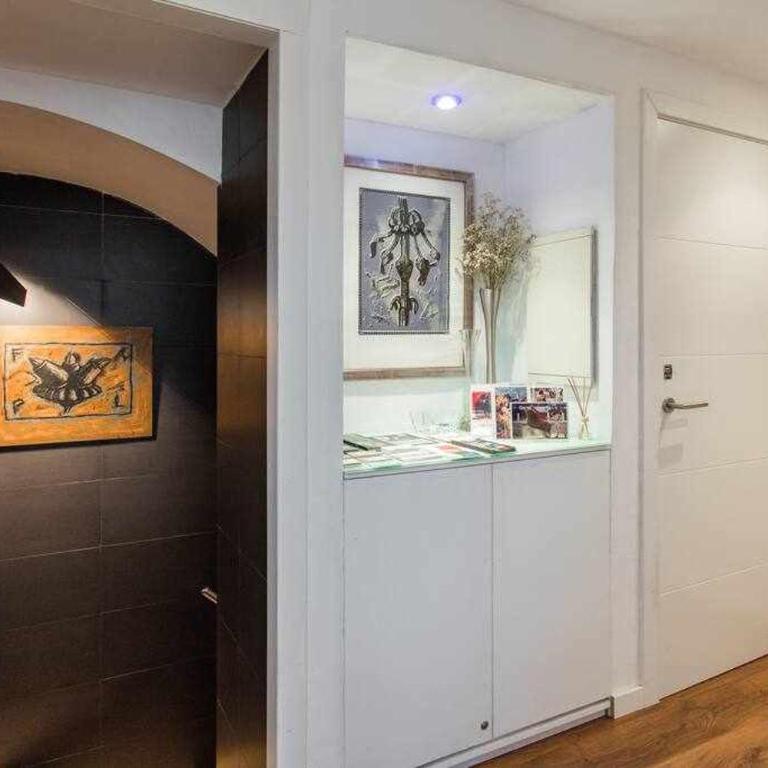 Lujoso apartamento con patio en Triana Sevilla - Apartamento de 2 dormitorios - 36