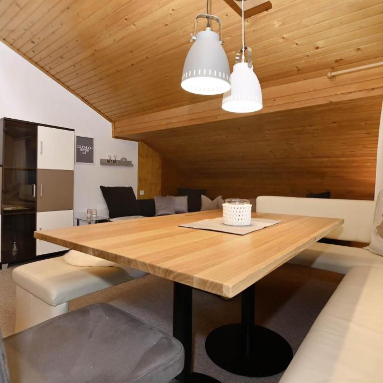 Haus Limat - Standard Apartment with Shower - 12