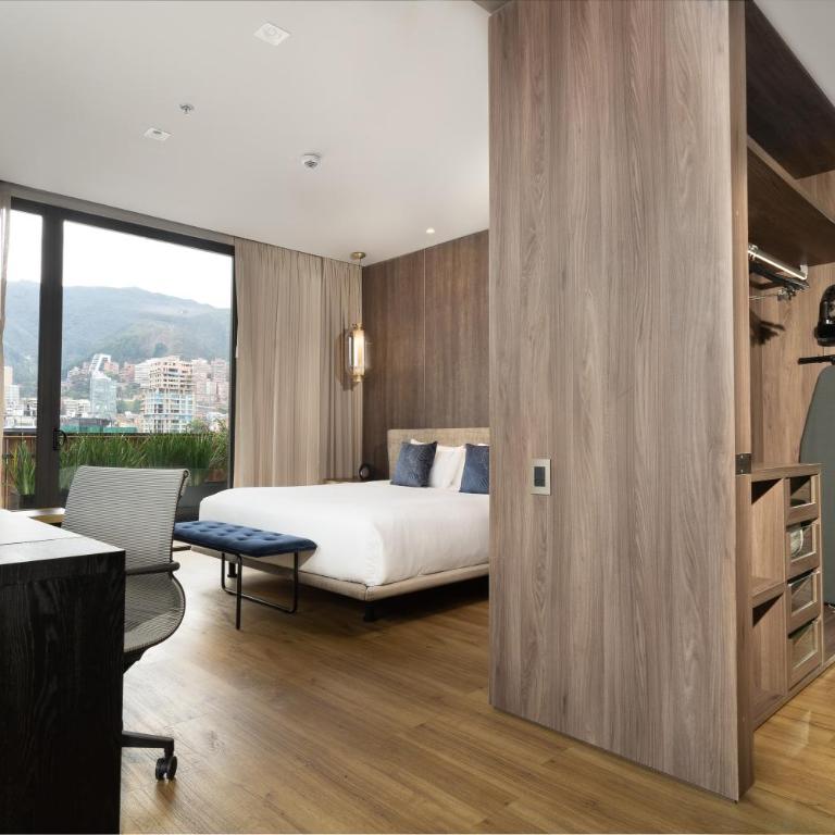 Salvio Parque 93 Bogota, Curio Collection by Hilton - Habitación Deluxe Apartasuite con vistas - 1 cama extragrande - 12