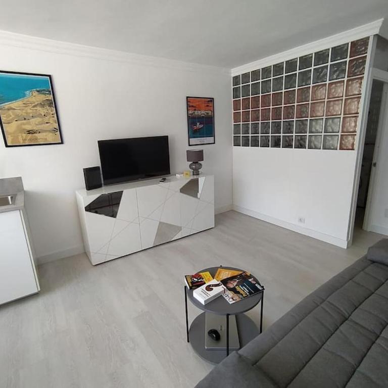 Design flat in central place nhere Yumbo - One-Bedroom Apartment - 3