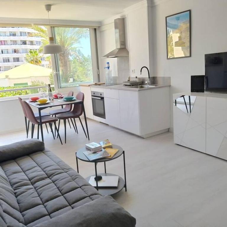 Design flat in central place nhere Yumbo - One-Bedroom Apartment - 7