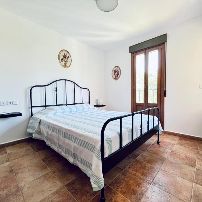 Lomas 62 - Three-Bedroom House - 16