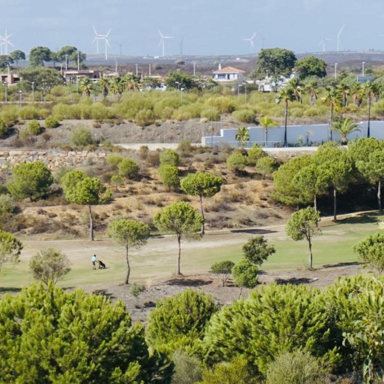 Lomas 62 - Three-Bedroom House - 28