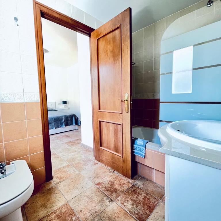 Lomas 62 - Three-Bedroom House - 14