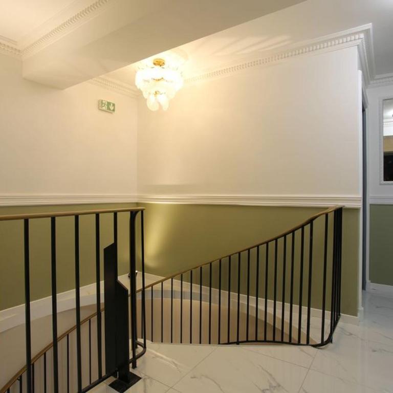 Triplex 250m² 6CH - Clim - Très spacieux - - Appartement - 14