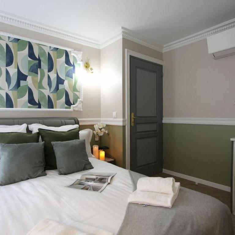 Triplex 250m² 6CH - Clim - Très spacieux - - Appartement - 26