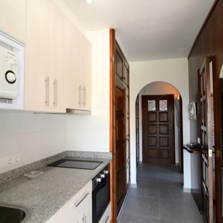 JARDINS DEL MAR 130 - One-Bedroom Apartment - 13