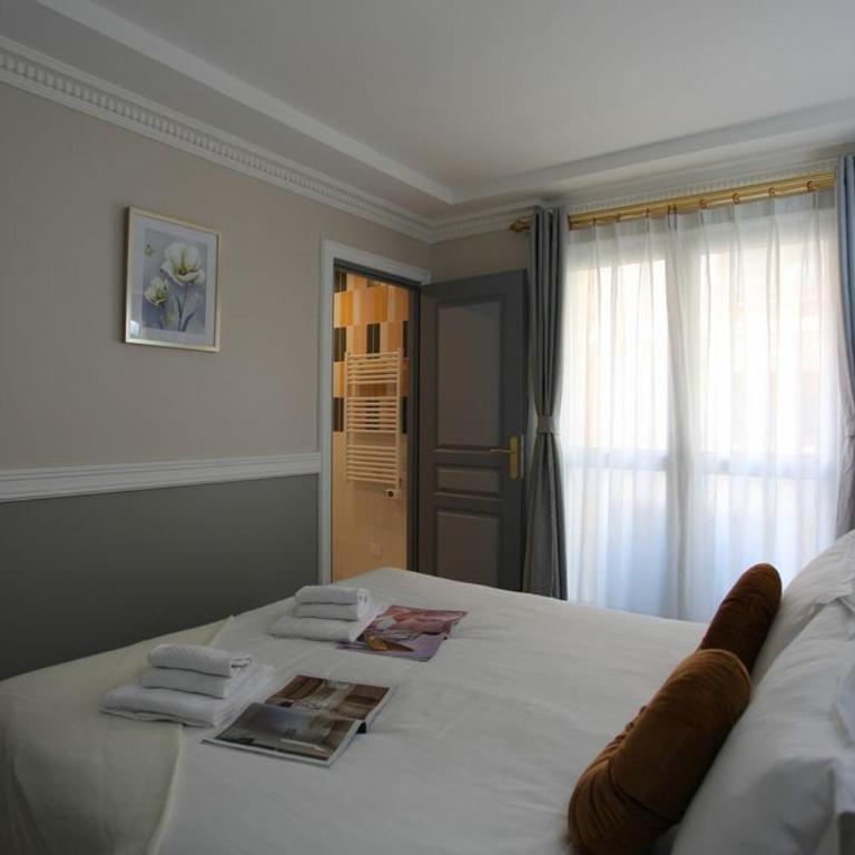 Triplex 250m² 6CH - Clim - Très spacieux - - Appartement - 37