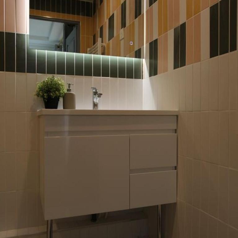 Triplex 250m² 6CH - Clim - Très spacieux - - Appartement - 40
