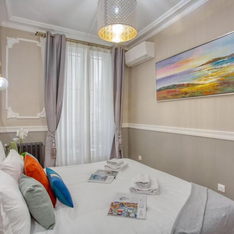 Charmant 160m² 6CH-Haussmannien Climatisé & Ascens - Apartment - 16
