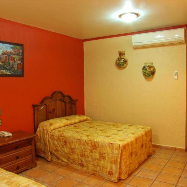 Hotel Oaxaca Dorado - Habitación Doble Estándar - 2 camas - 5