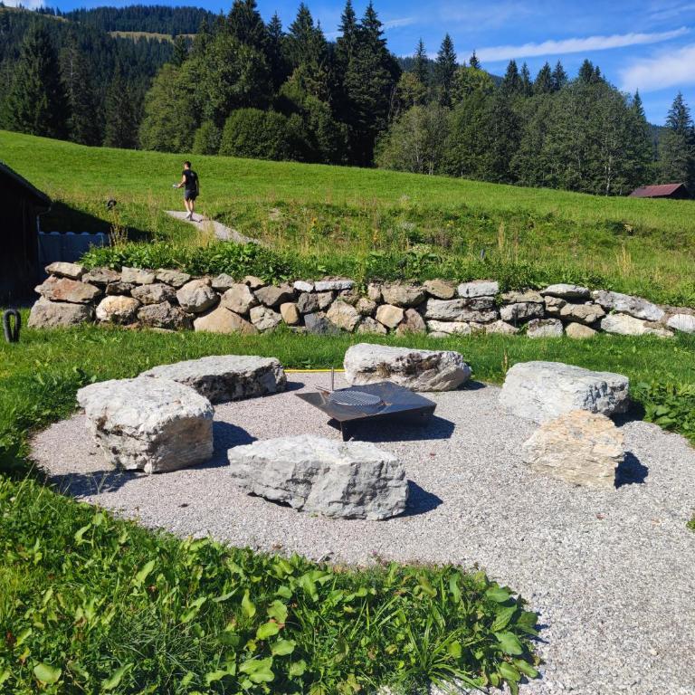 Idyllische Gruppenunterkunft für bis zu 20 Personen - Zum Hüttenklaus - Deluxe Apartment mit 4 Schlafzimmern - 54