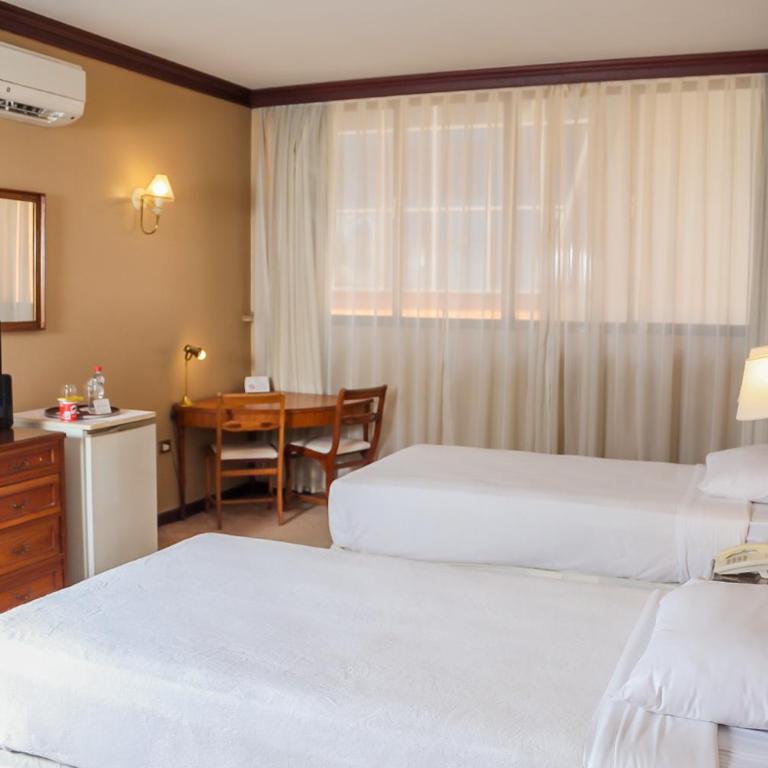 Nobile Suites Excelsior Asuncion - Habitación Doble Estándar con 2 camas dobles - 3