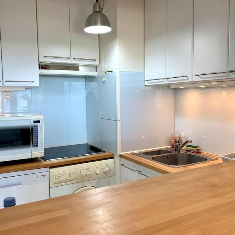 Bel appartement vue mer avec parking gratuit - Apartamento de 2 dormitorios - 11