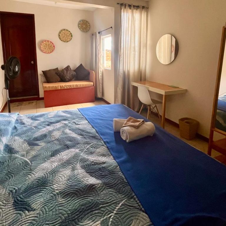 CASA CEMPOAL - Habitación con cama extragrande. - 7