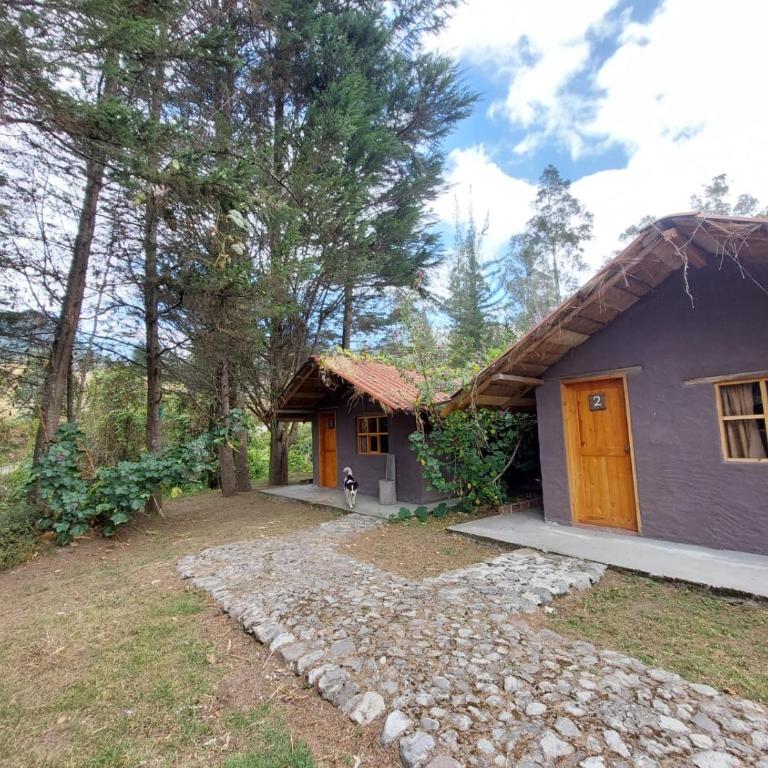PONDOWASI LODGE - Triple Room - 1