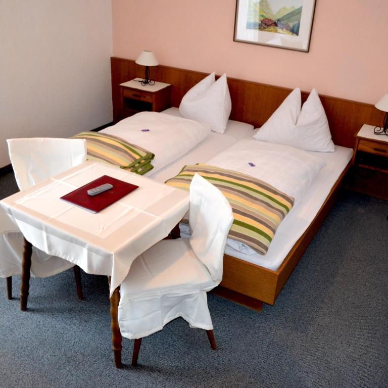 Hotel Garni Wieshof - Dreibettzimmer - 1