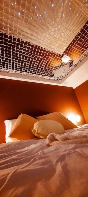 Suite Évasion Céleste Balnéo et Ciné proche Zénith - Appartamento con 1 Camera da Letto - 5
