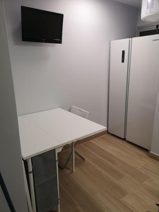 Piso completo grande 6 habitaciones, 13 plazas - Apartamento - 4
