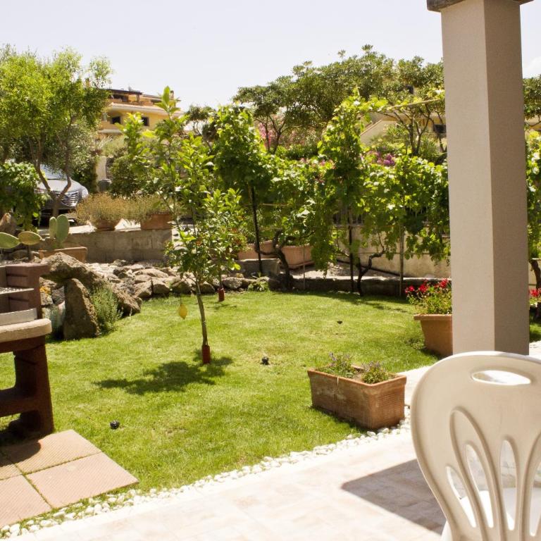 Real B&B Primo Sole - One-Bedroom Apartment with Garden View - 12