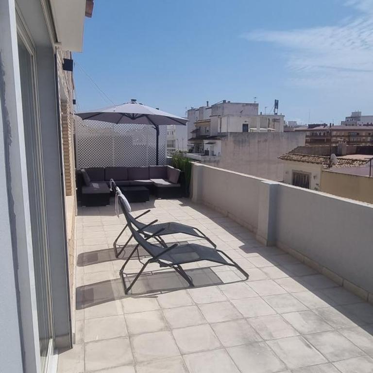 MAGNÍFICO ÁTICO EN EL CENTRO DE DENIA - Three-Bedroom Apartment - 4