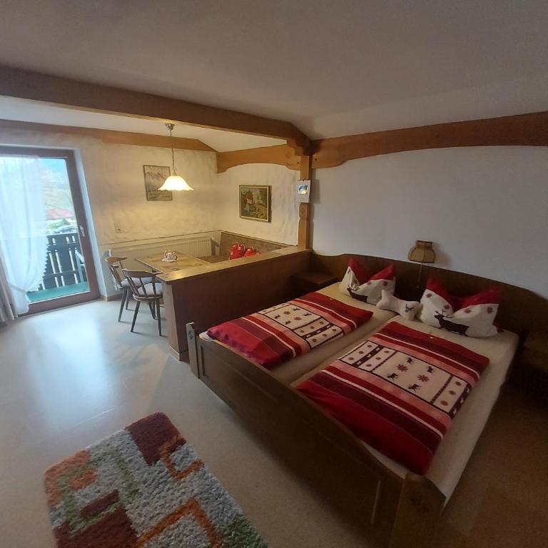 Haus Nöß - Apartment mit Blick auf die Berge - 3