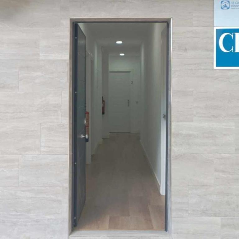 Casa de Huéspedes 12 Octubre Rooms - Budget Double Room - 15