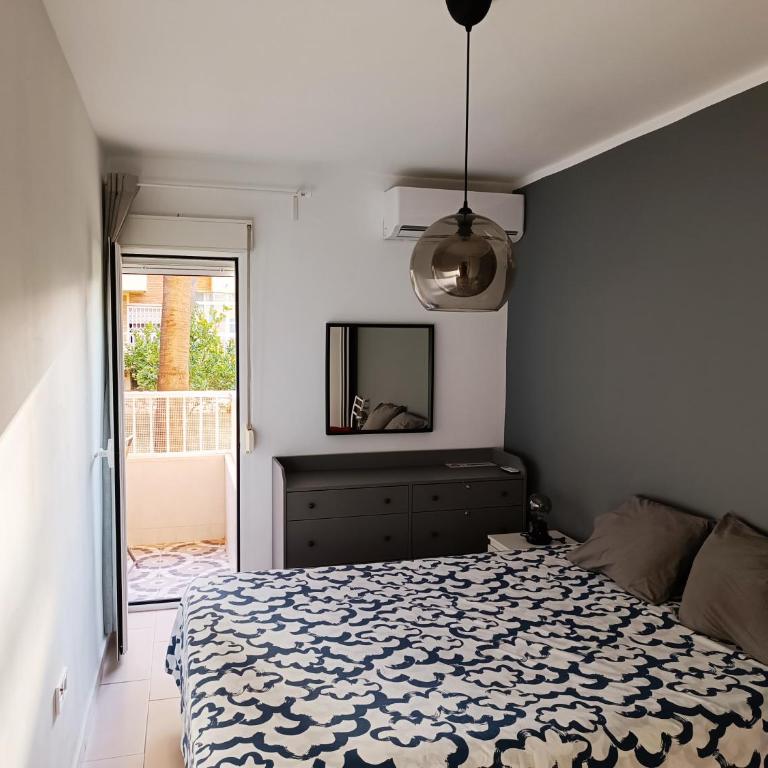 APT en Benalmádena 1 dormitorio Terraza con vistas al mar y jardín Piscina Wifi Nuevo - One-Bedroom Apartment - 6