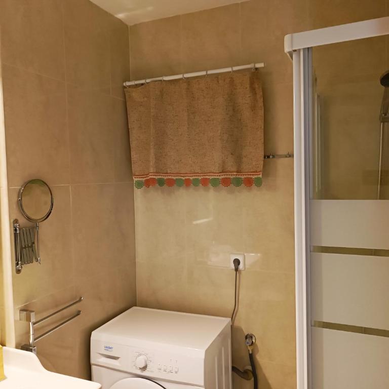 APT en Benalmádena 1 dormitorio Terraza con vistas al mar y jardín Piscina Wifi Nuevo - One-Bedroom Apartment - 14