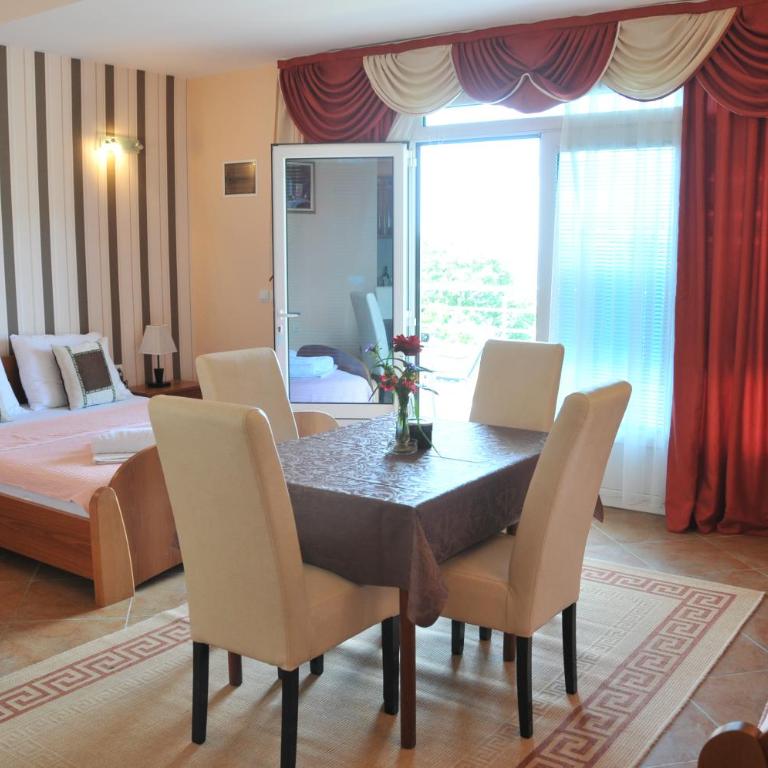 Nikić Apartments - One-Bedroom Apartment - 4
