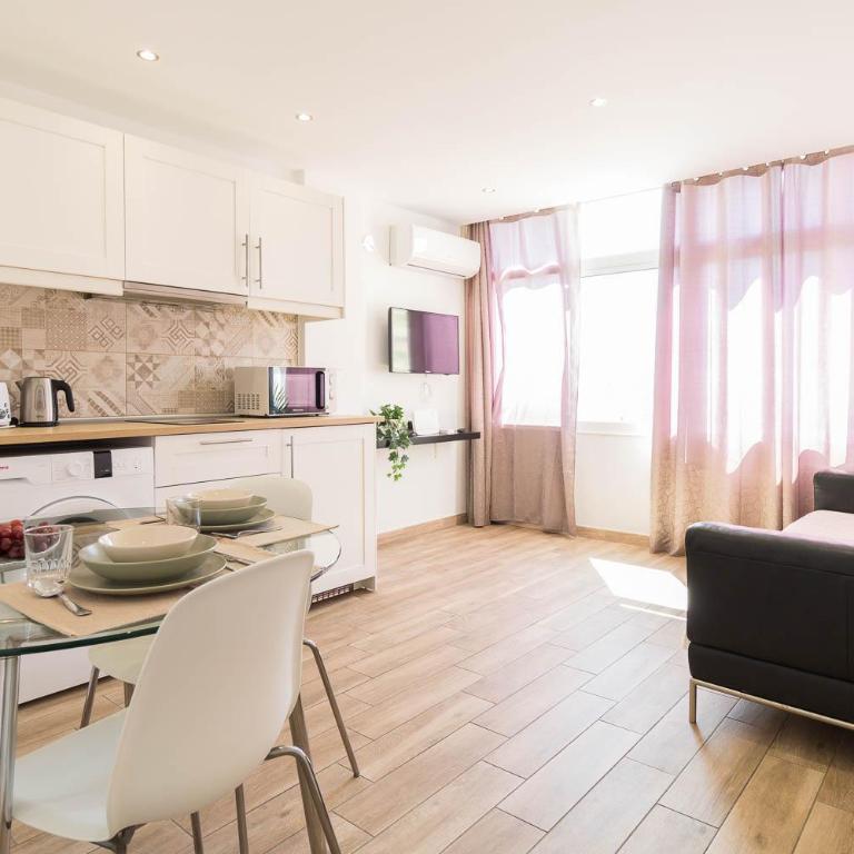 Sailor studio, 5 min to Jumbo - Apartamento con vistas a la piscina - 1