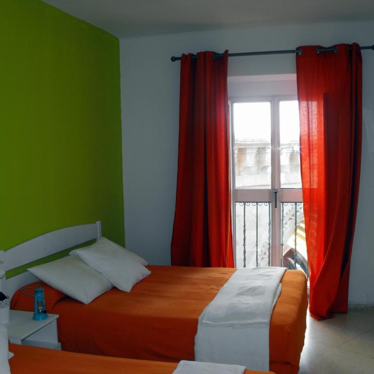 Hostal Santa Catalina - Habitación Familiar - 18