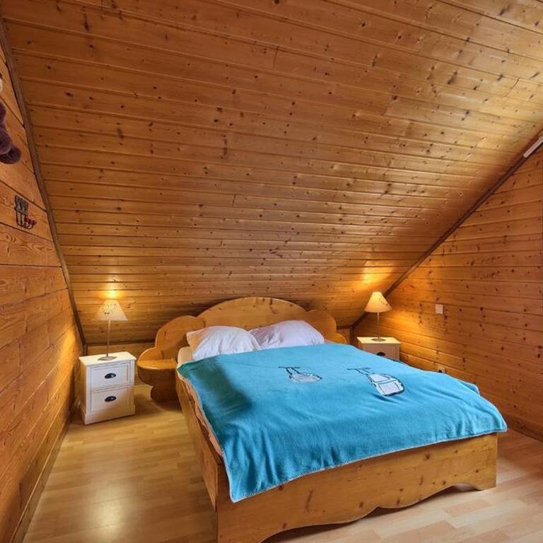 Chalet Les Brimbelles avec Jacuzzi - Chalet - 17