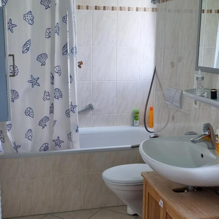 Doppelzimmer mit ensuite Bathroom zur Wiesn - Deluxe Doppelzimmer mit Bad - 1
