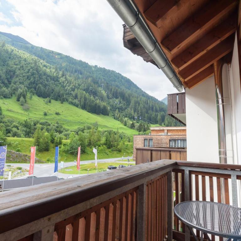 Aparthotel Acksteiner - Superior Doppelzimmer 1 mit Dusche - 9