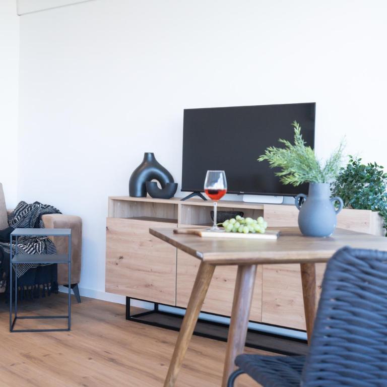 Helles Apartment mit tollem Blick über Augsburg - Apartamento con vistas a las montañas - 9
