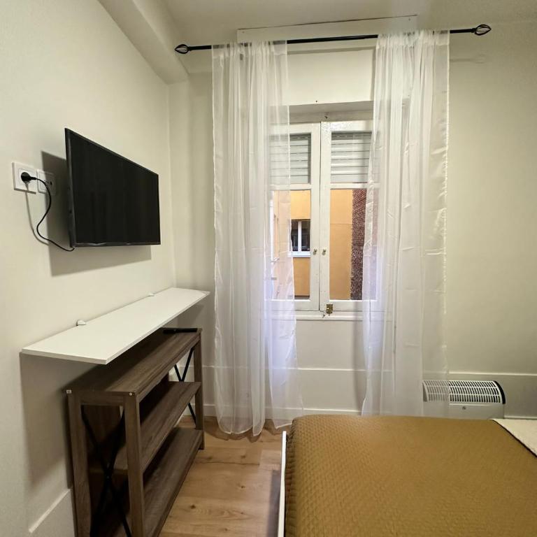 BRI LEON - Two-Bedroom Apartment - 4