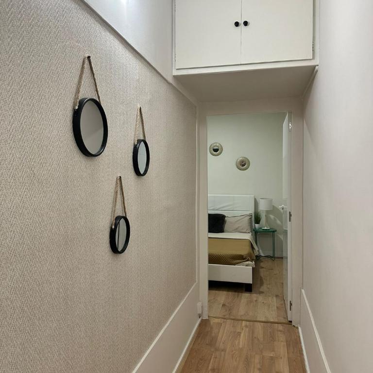 BRI LEON - Two-Bedroom Apartment - 14
