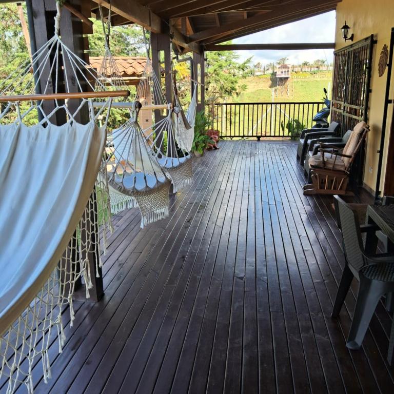 Beautiful Lake View Villa. Lake Access & Near Town - Villa - 31