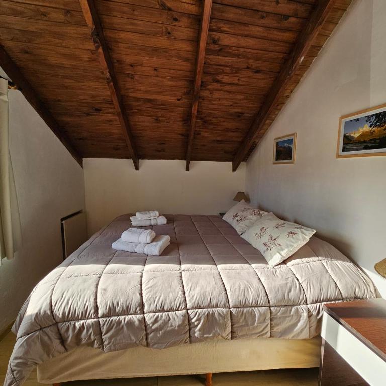 Yellow House Cottage - Habitación Doble con baño privado externo - 1 o 2 camas - 5