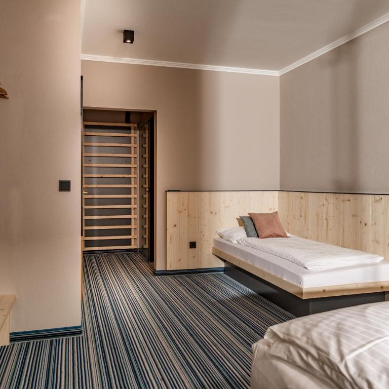 Ferienalm Panorama Hotel - Superior Doppelzimmer mit Balkon und Bergblick - 3