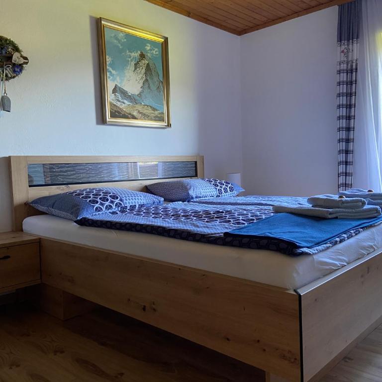 Haus Sperleiten - Comfort Dreibettzimmer mit Dusche - 3