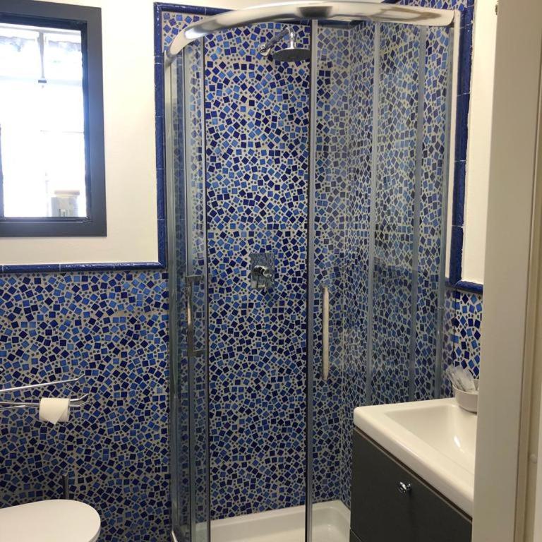 Villa Camilla Milano Easy Rooms Metro 4 - Camera Budget Doppia con Letti Singoli - 7