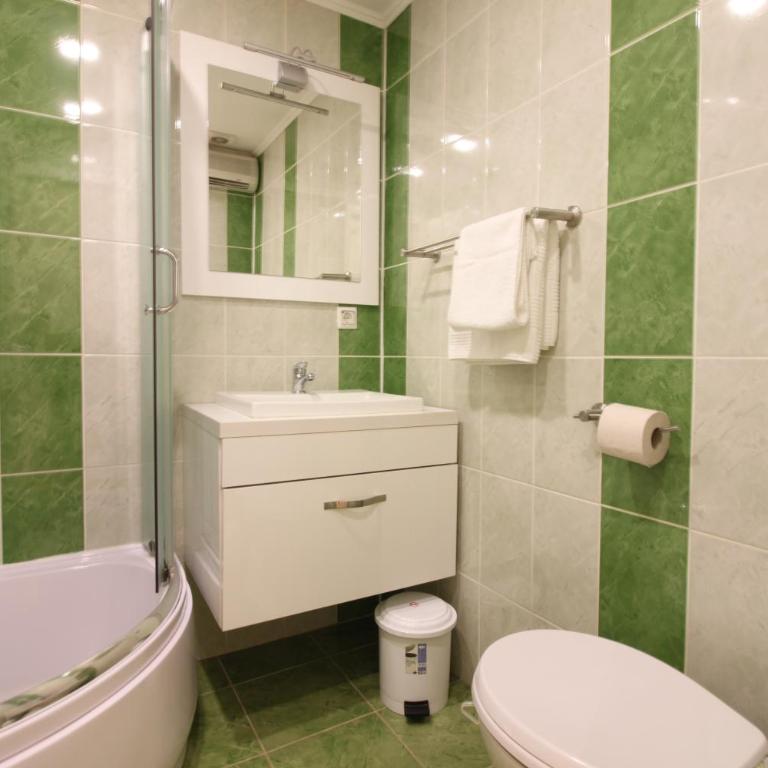 City Studio Apartment - One-Bedroom Apartment - 2