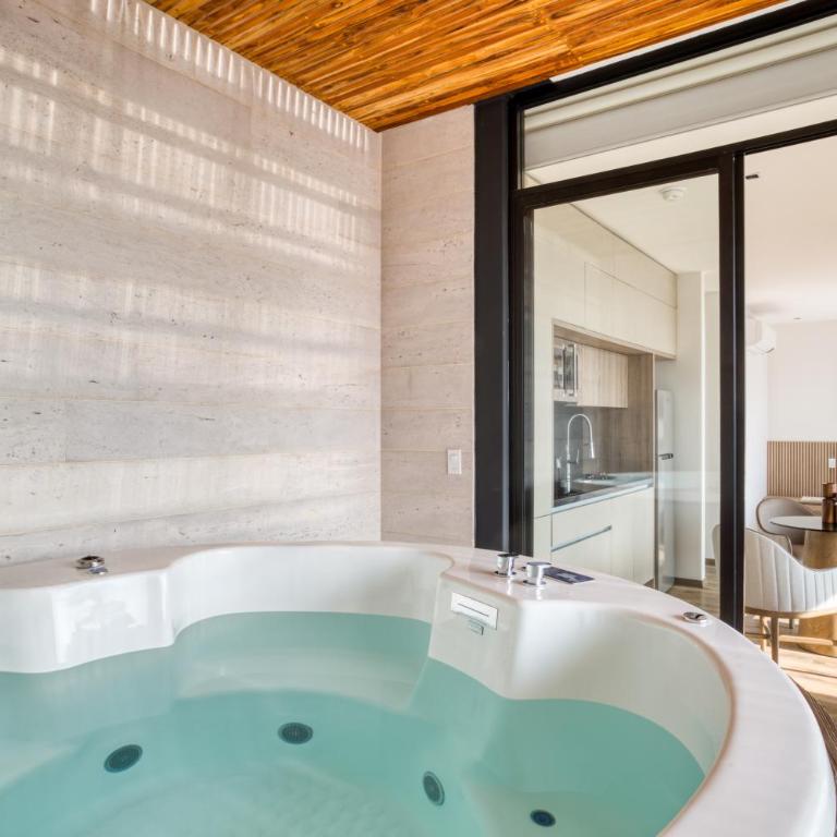 Studio Fenomenal con Balcon Priv and Rooftop whit Jacuzzi - Penthouse with a Private Jacuzzi - 11