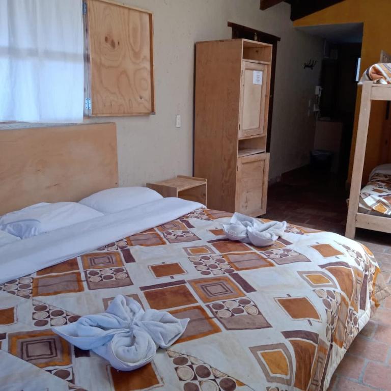 Rossco Hostel & Hotel - Triple Room - 3